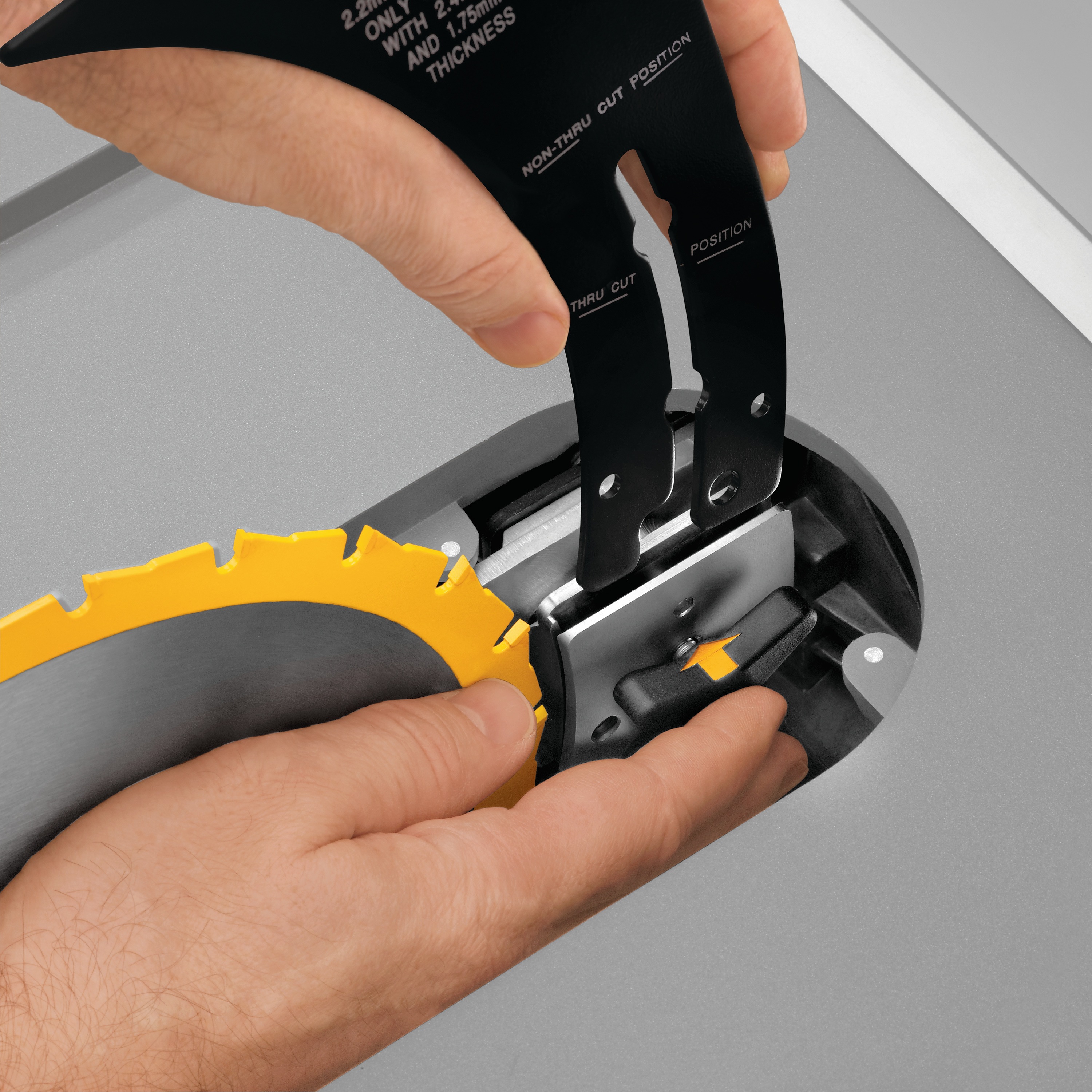 250mm Table Saw - DW745-LX | DEWALT United Kingdom