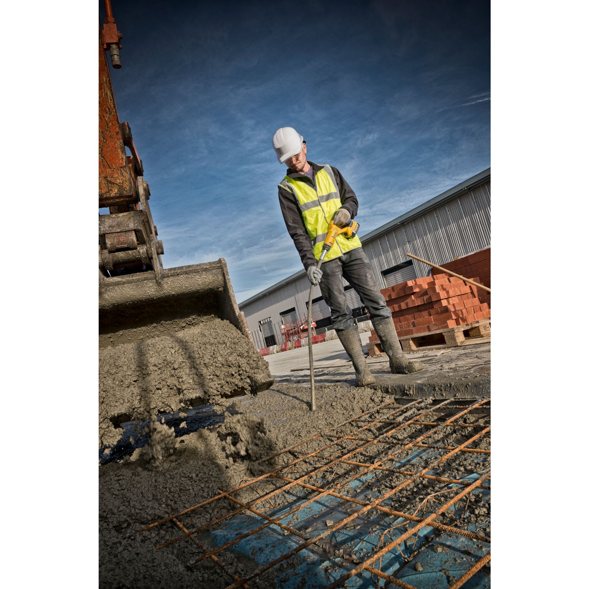 Dewalt concrete sales vibrating tool