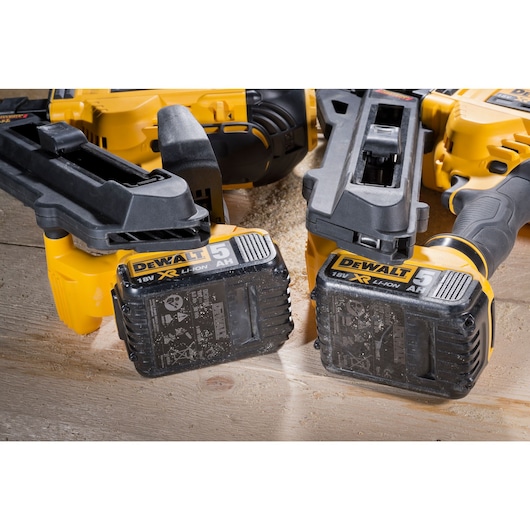 18V XR Brushless Metal Connector Nailer (2 x 2 Ah)