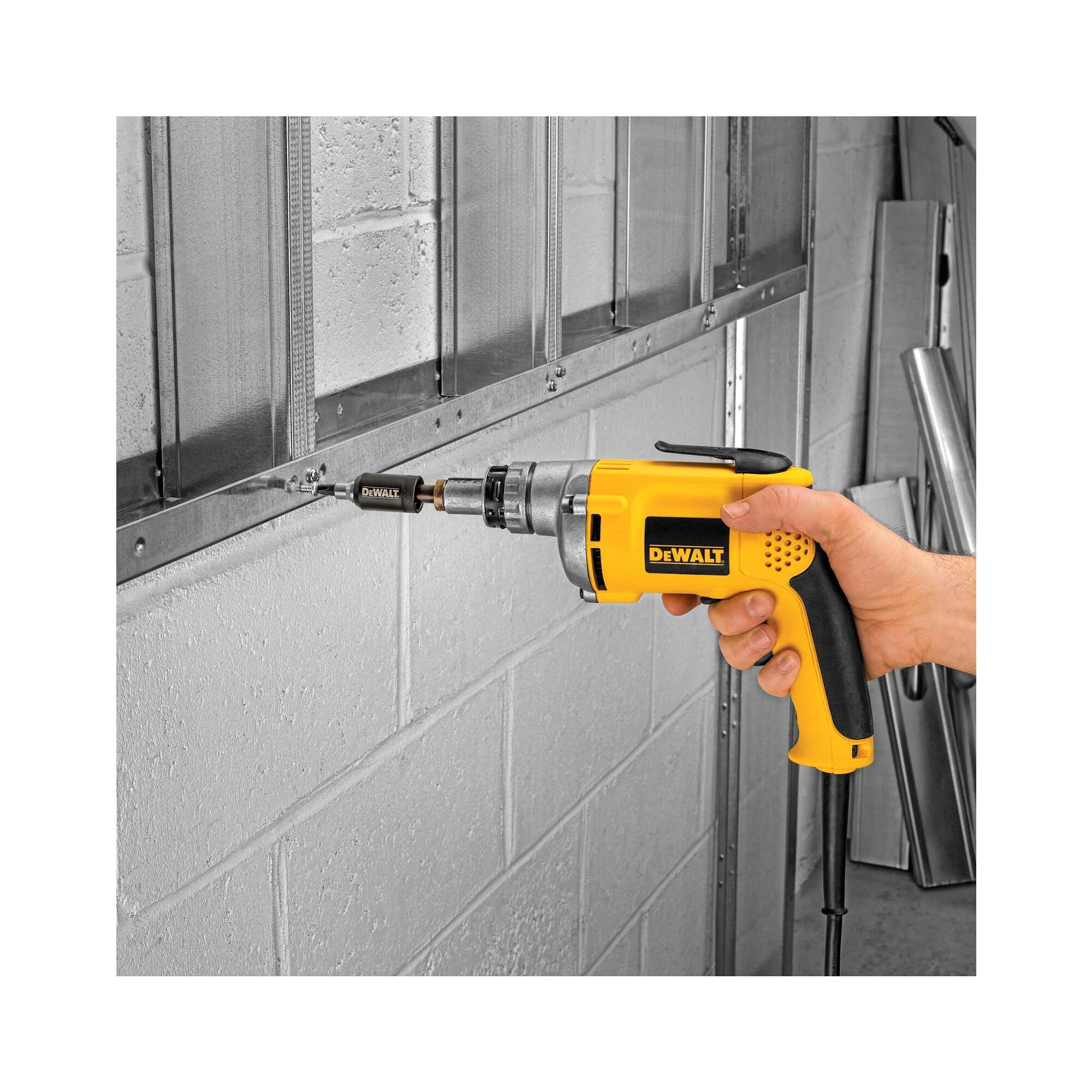 Extreme Impact Clutch Bit Holder | DEWALT